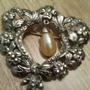Vintage Marcasite Brooch/Pin
